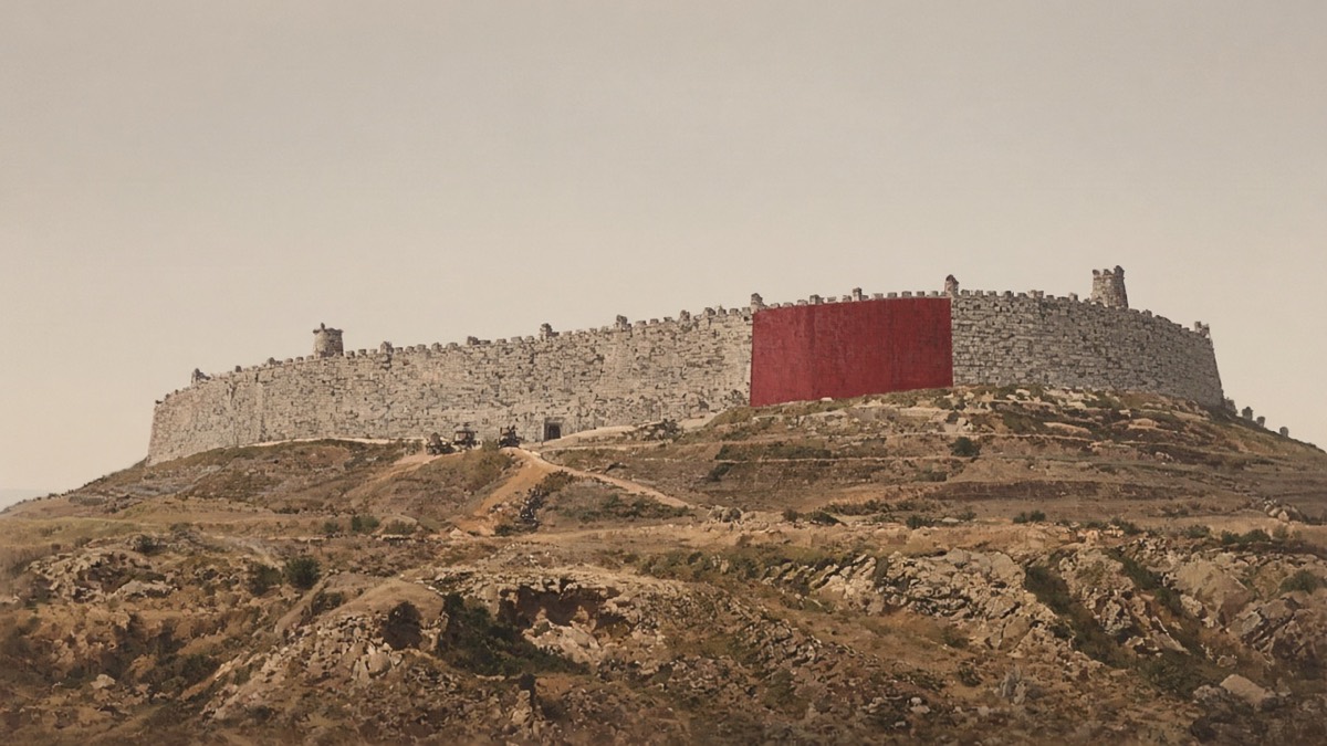 Wide Ansi stone ring on a ridge: earthen ramp, tiny siege specks, flat pale sky