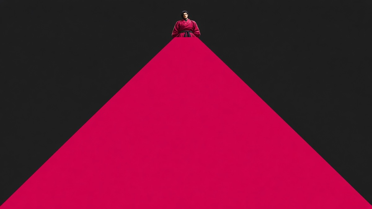 A magenta dais-plane rising to a tiny Chunchu in matching silk at the apex; empty charcoal void, no ministers